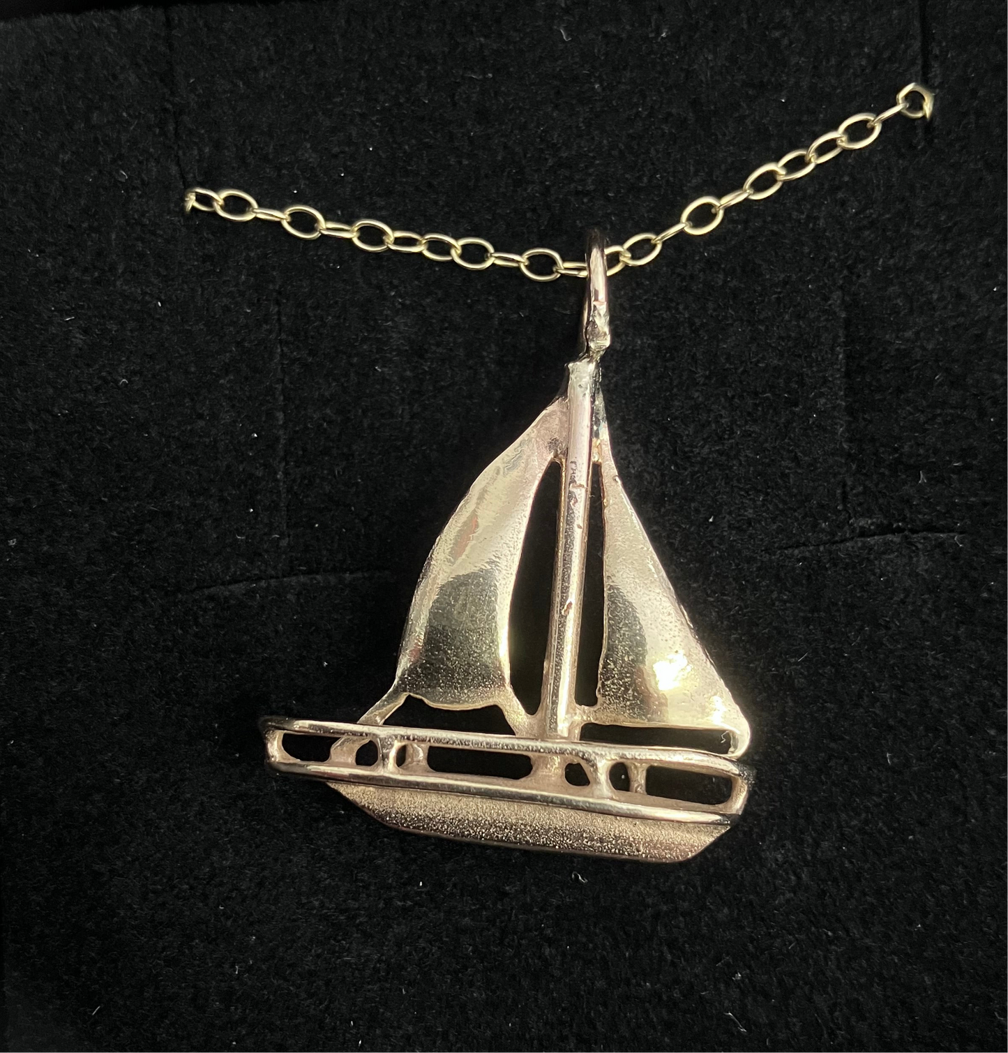 Solid gold sailing boat pendant