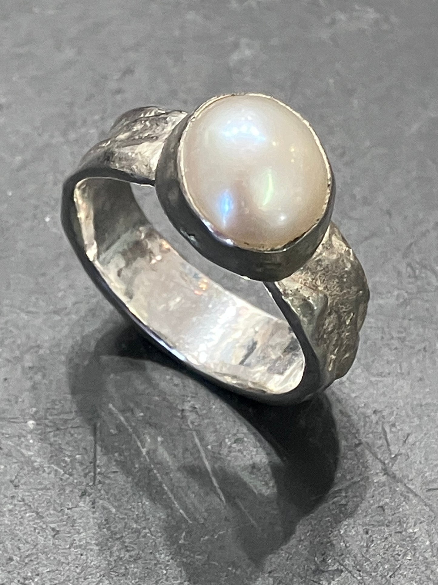 Freshwater pearl ring