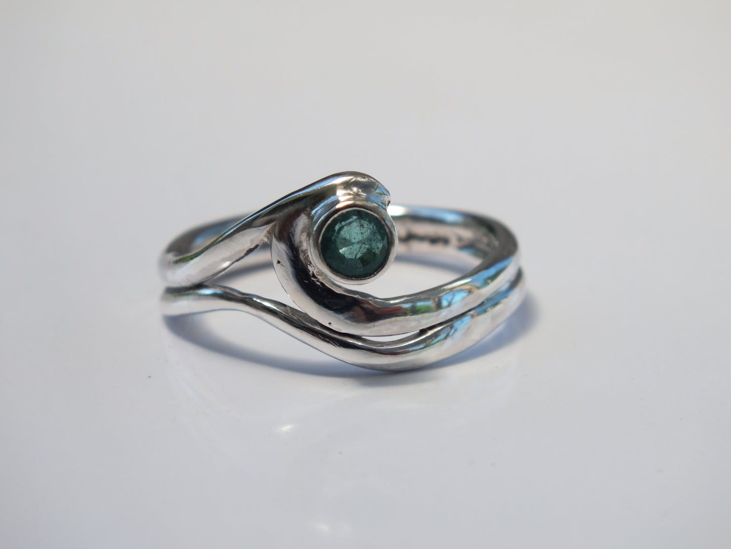 DARK BLUE TOPAZ wave ring