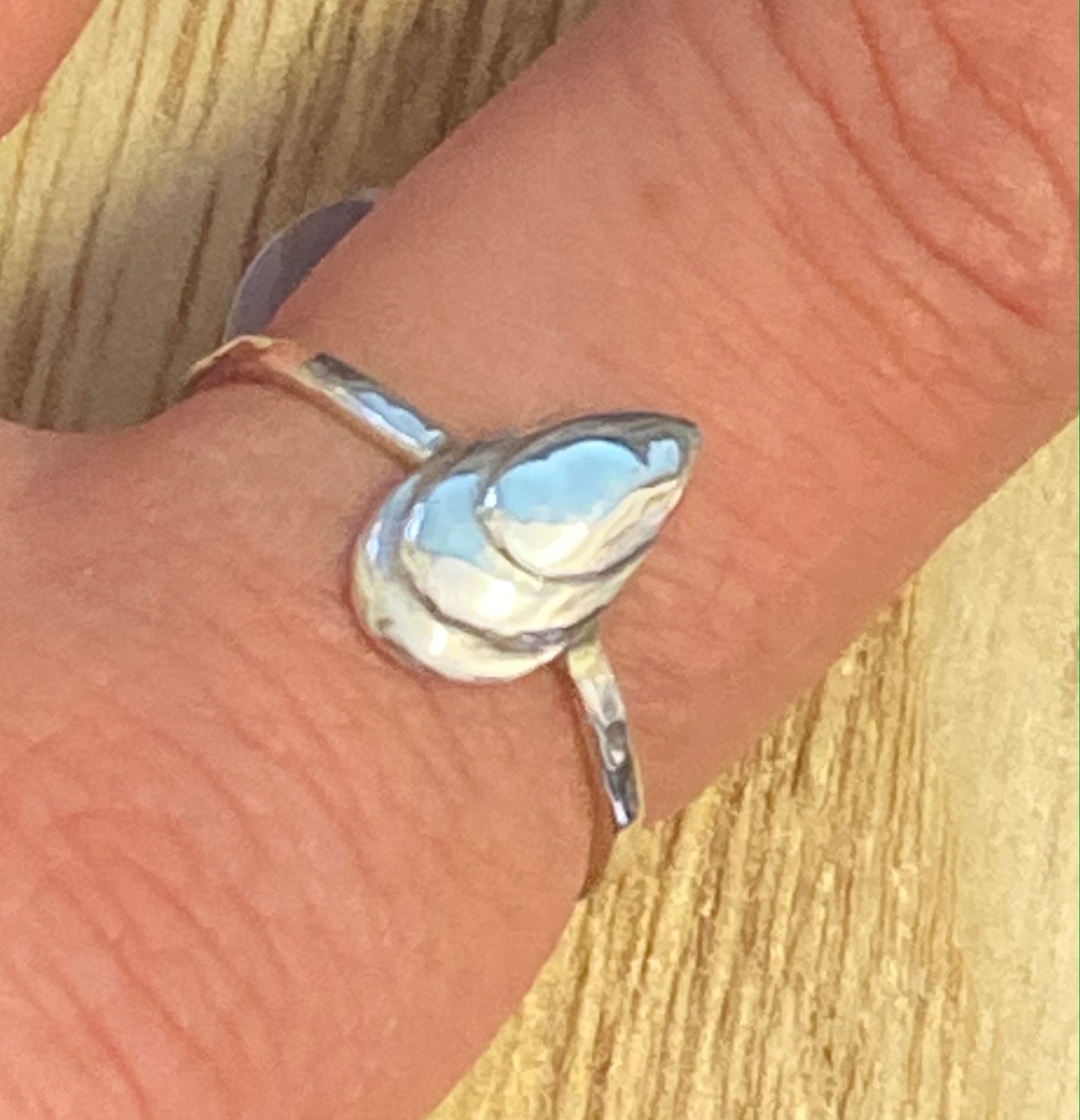 Mussel shell ring
