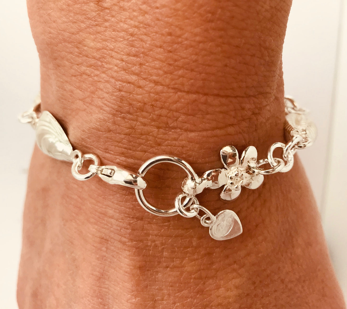 Silver sea shell bracelet