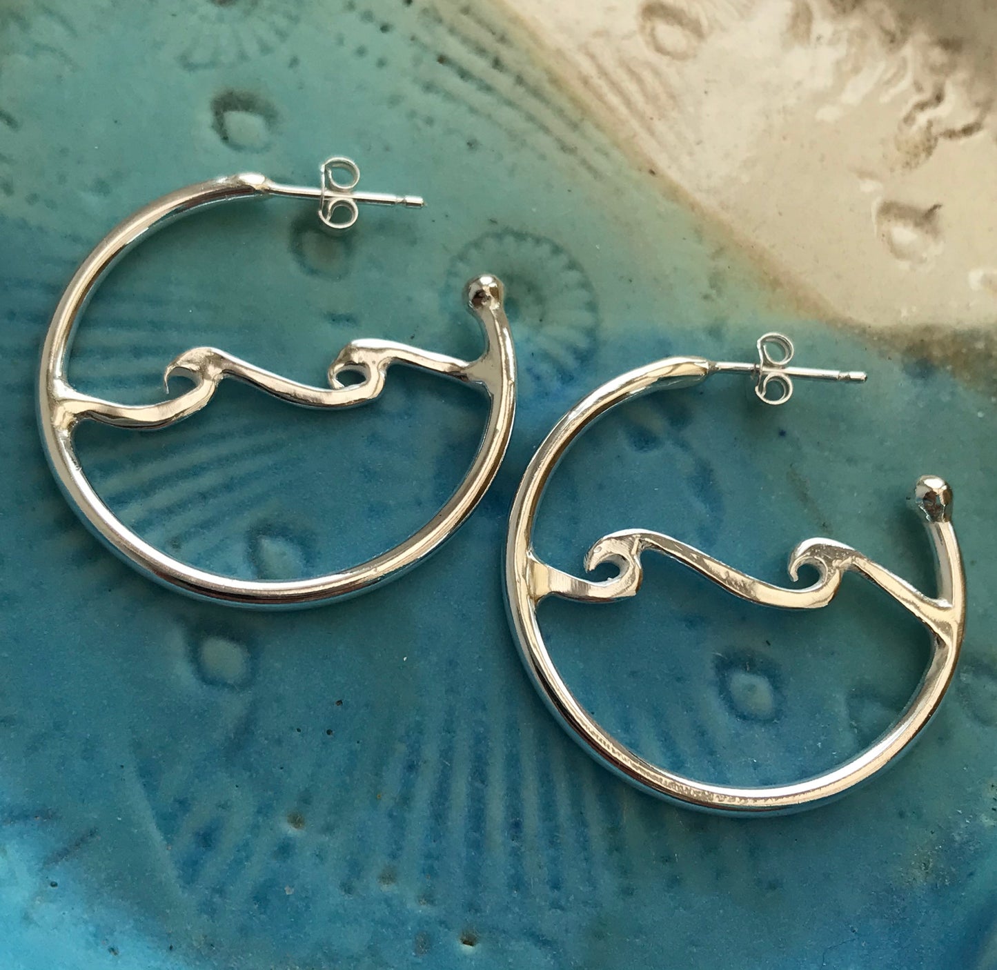 Silver wave earrings