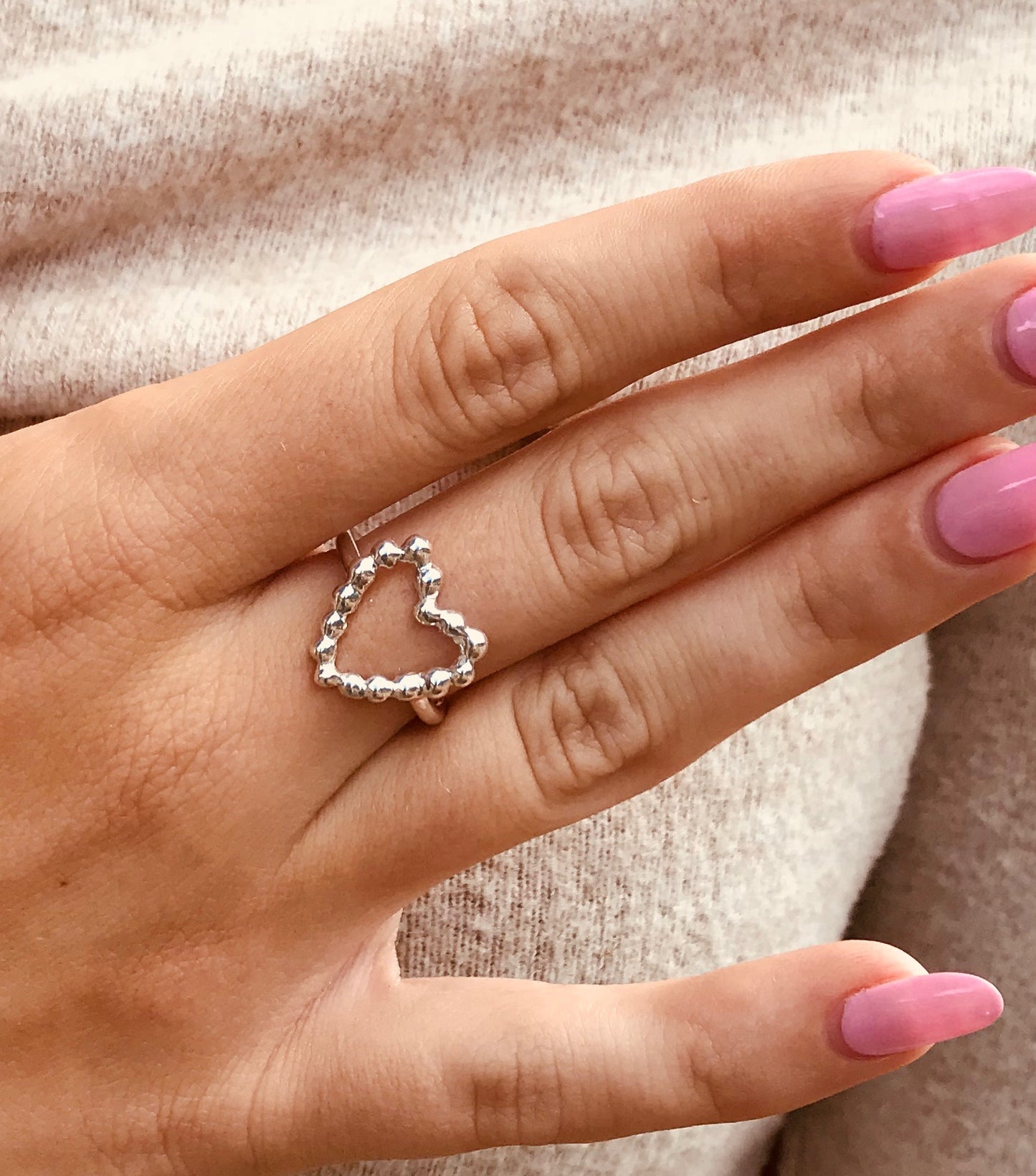 Heart pebbles ring