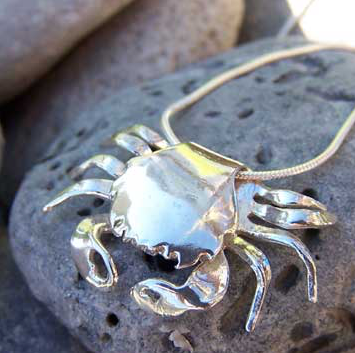 Crab necklace