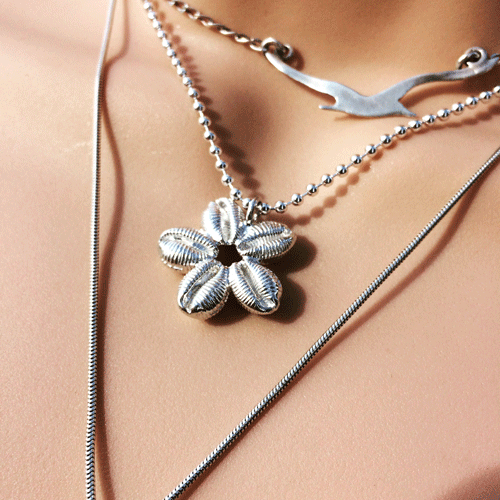 Silver 2025 flower choker