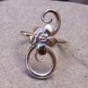 Silver flower ring by Pa-pa jewellery