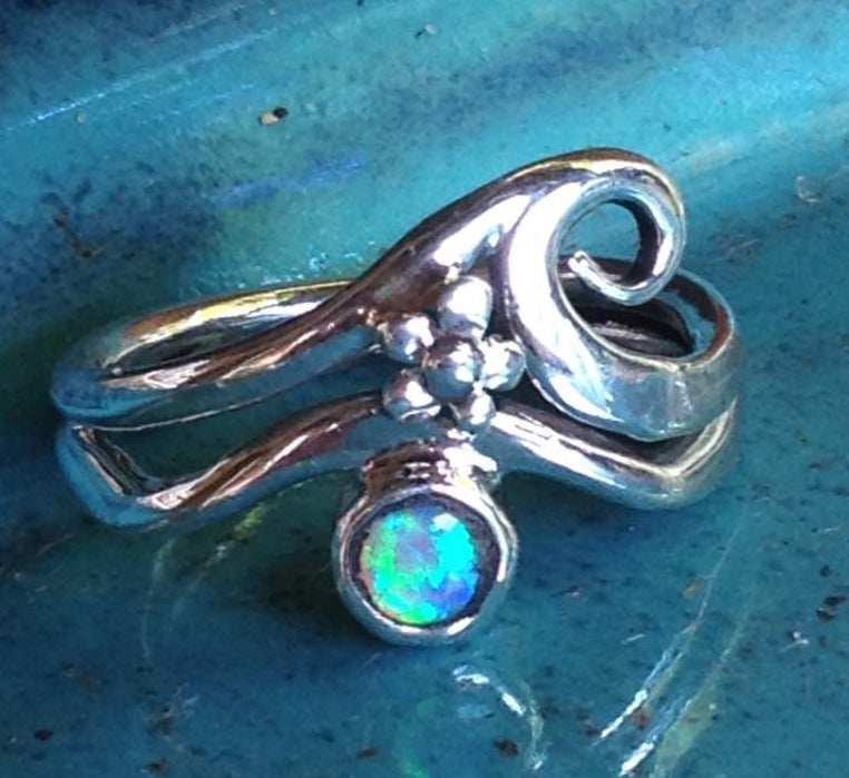 Wave opal ring