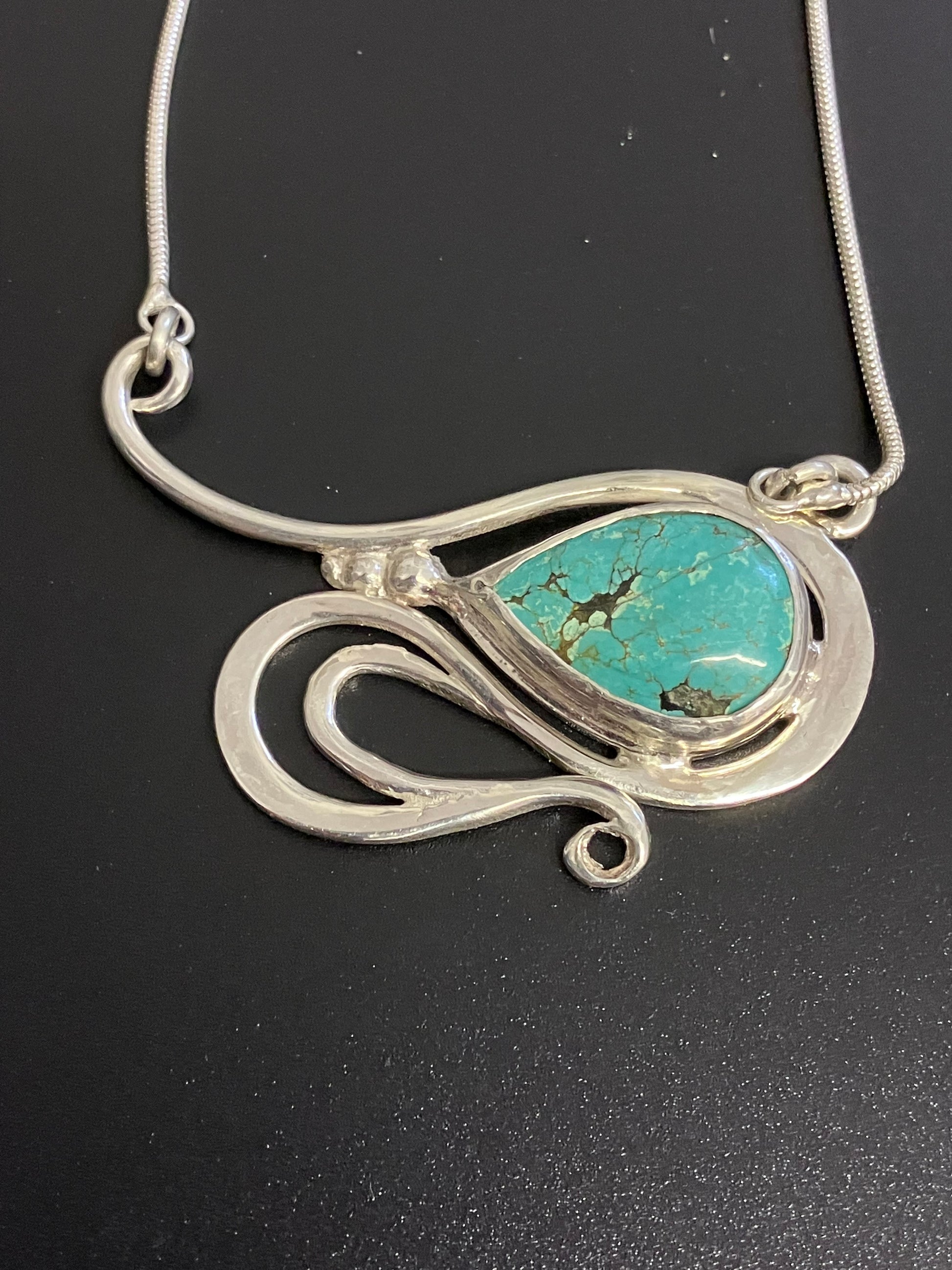 Turquoise wave necklace 