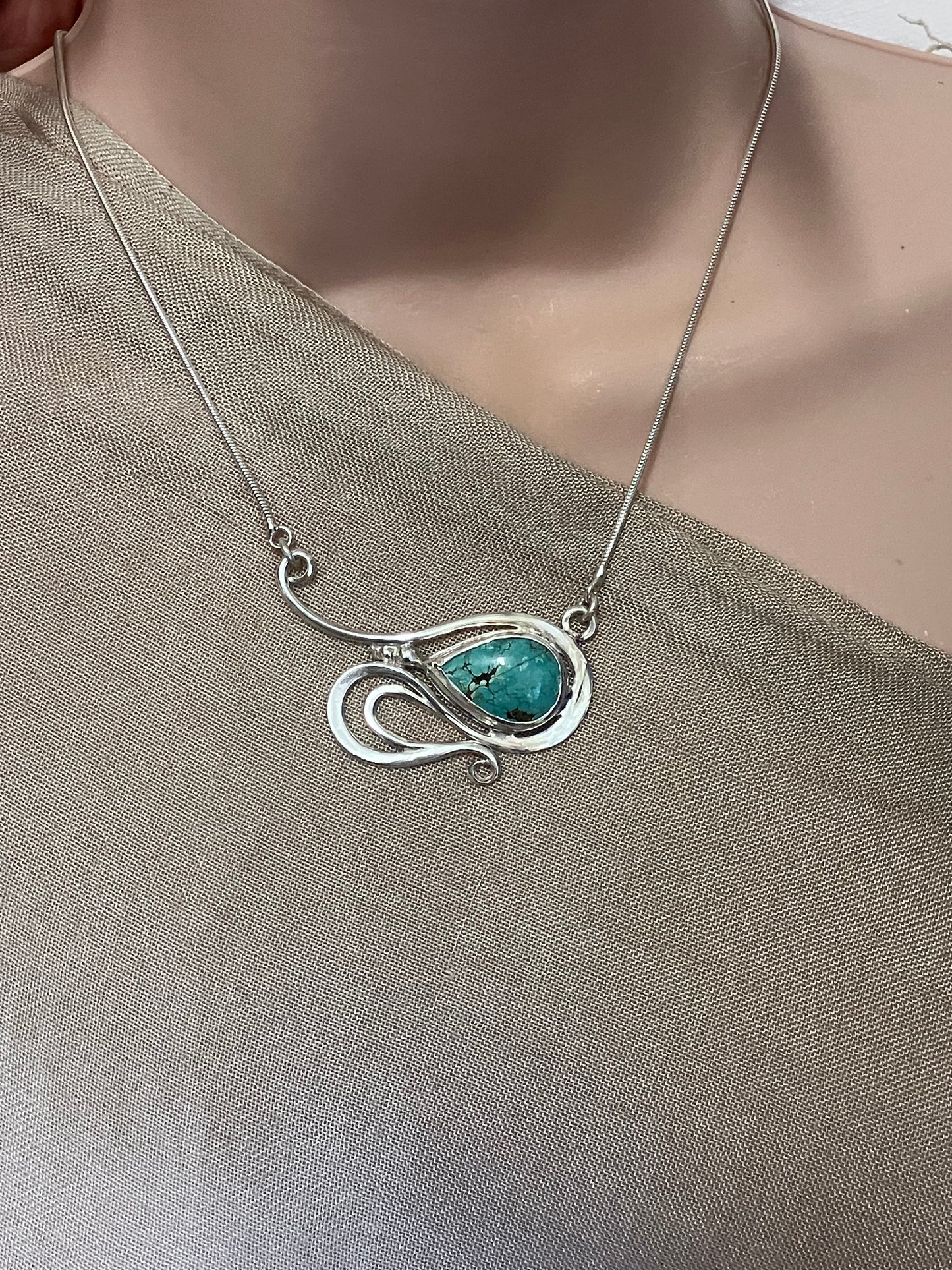 Turquoise wave necklace