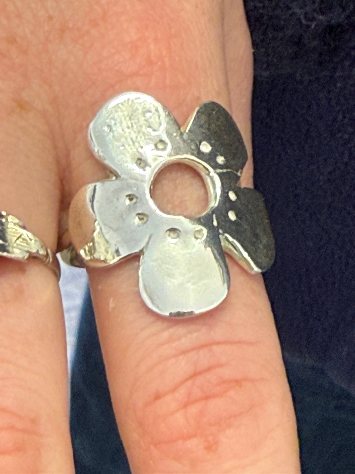Large flower ring
