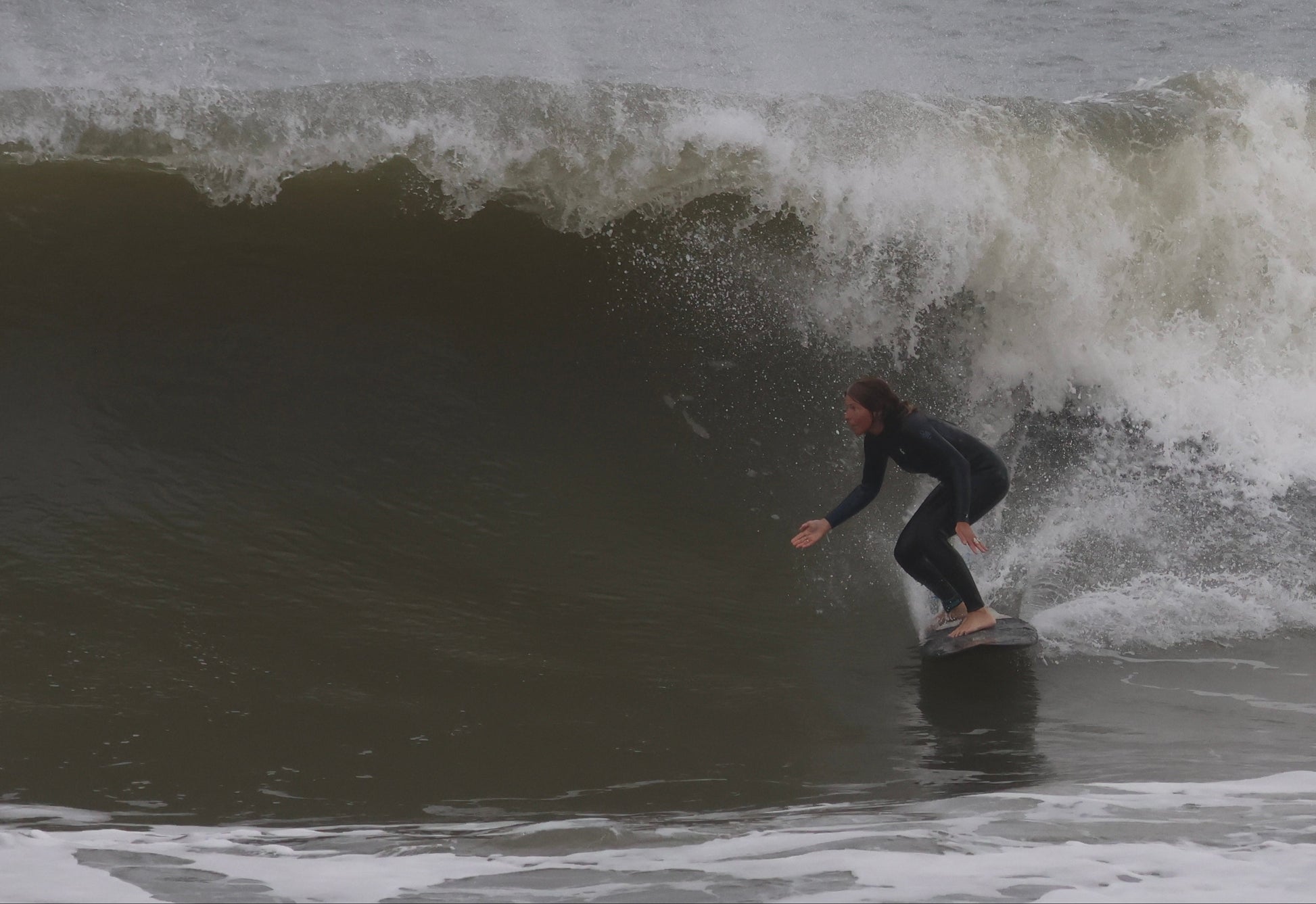 surfer and painter Pa-pa on a Gower wave