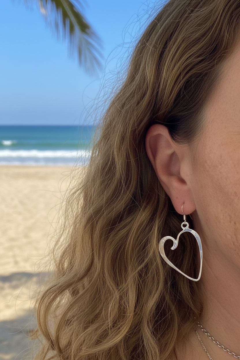 heart dandle earring with wave