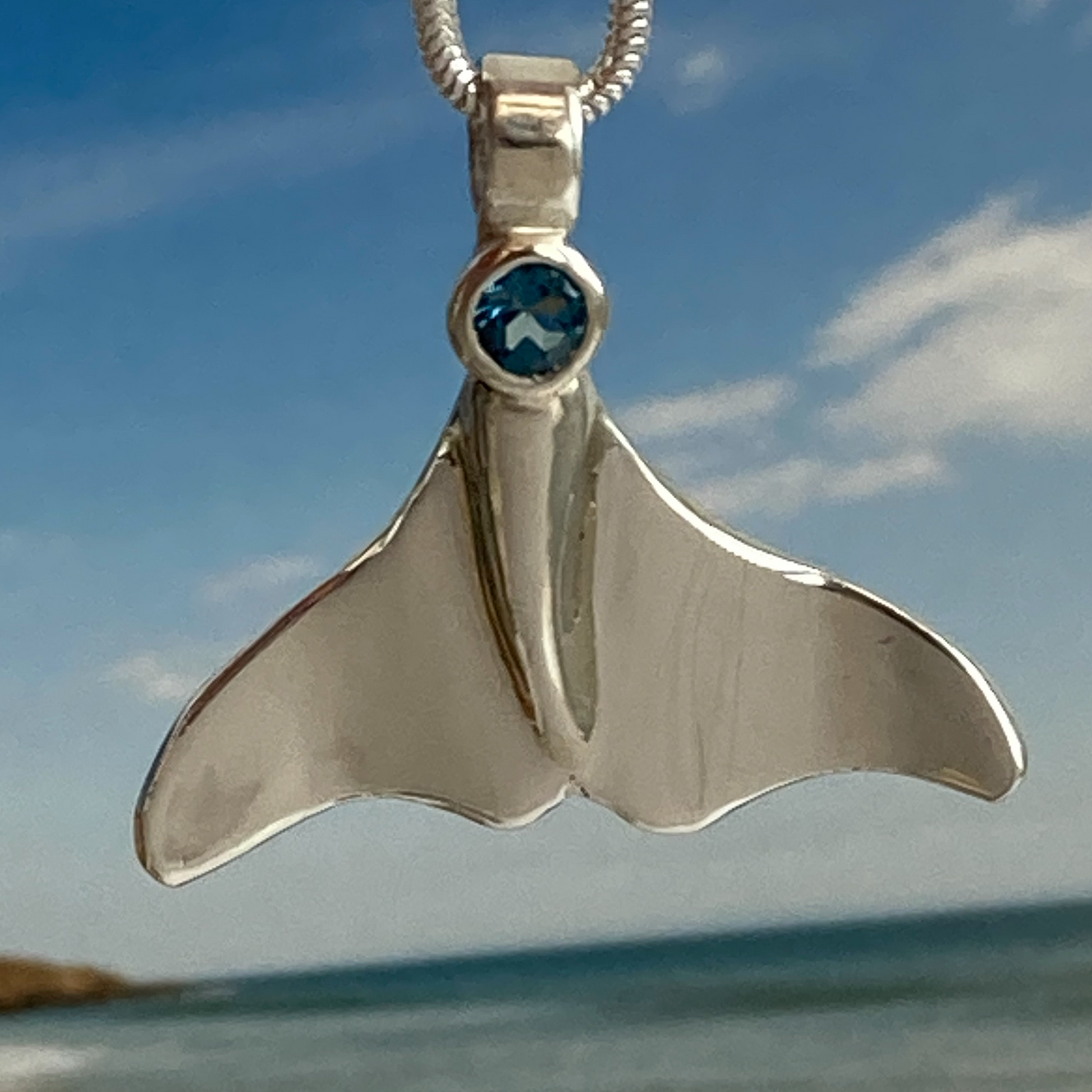 Whale tail necklace with gemstone