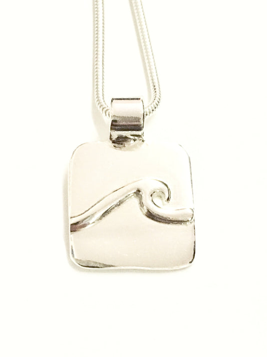 Wave square necklace