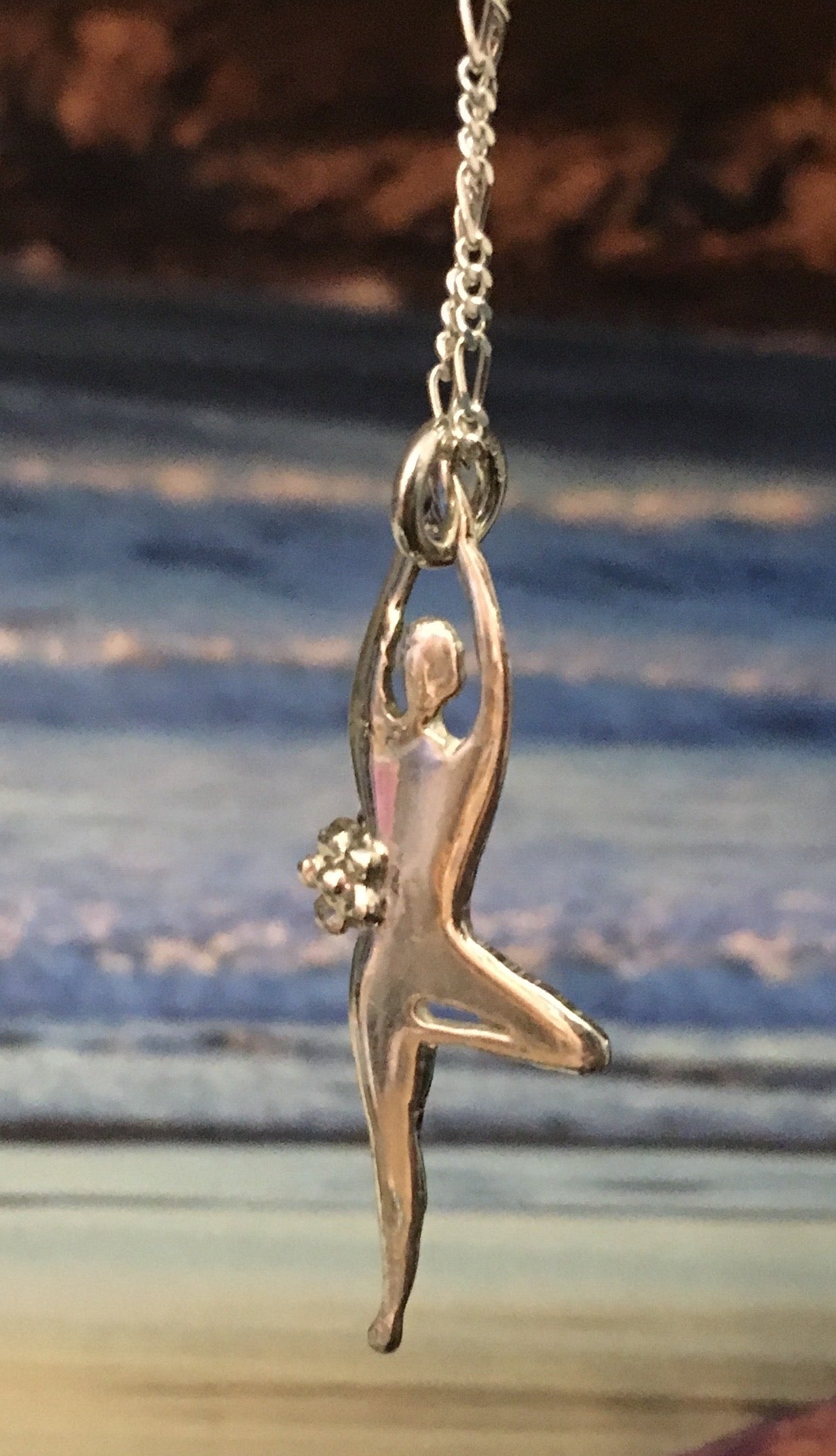 Standing pose necklace