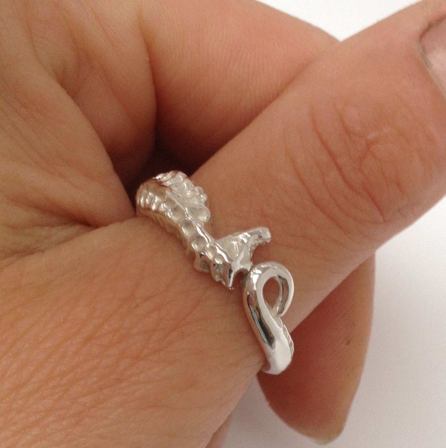 Silver seahorse ring