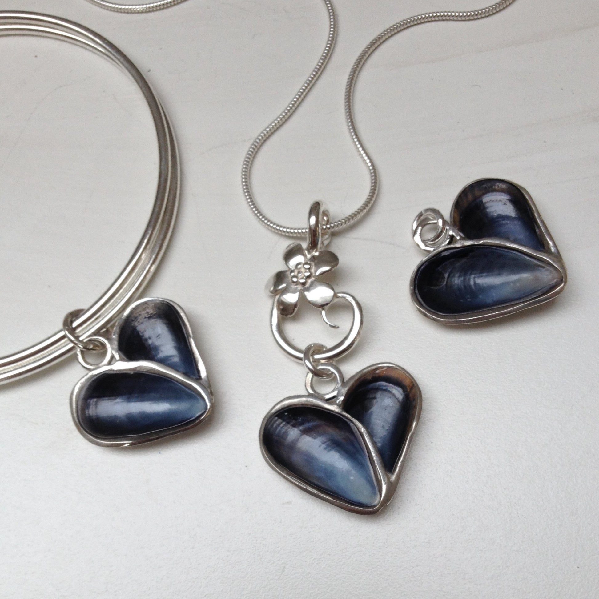 'Hearts of the sea' collection mussel shells