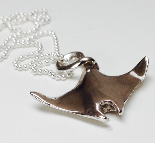 Silver manta ray necklace