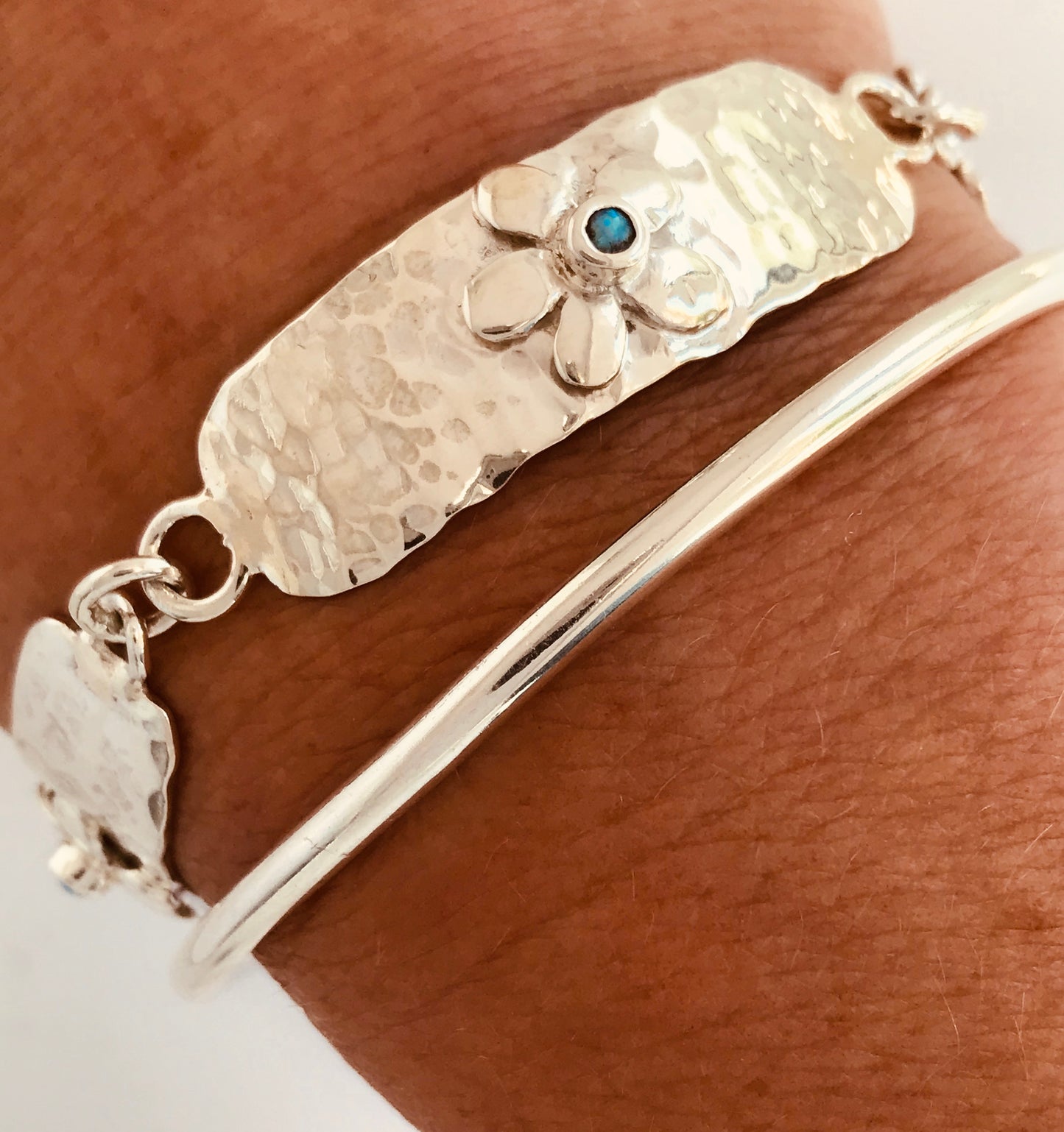 Flower opal linked bracelet
