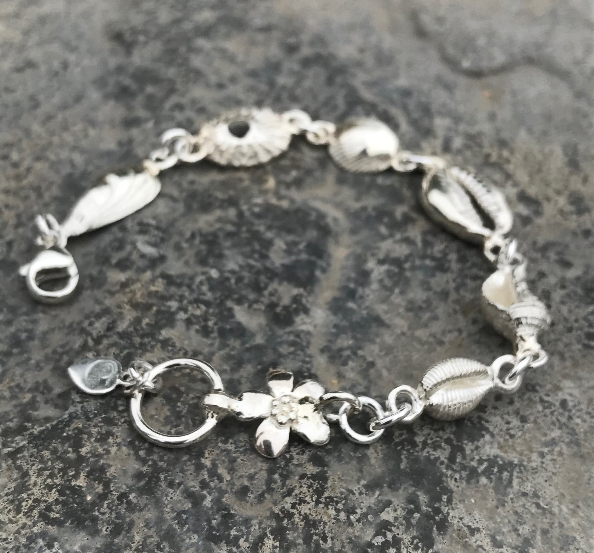 Silver sea shell bracelet