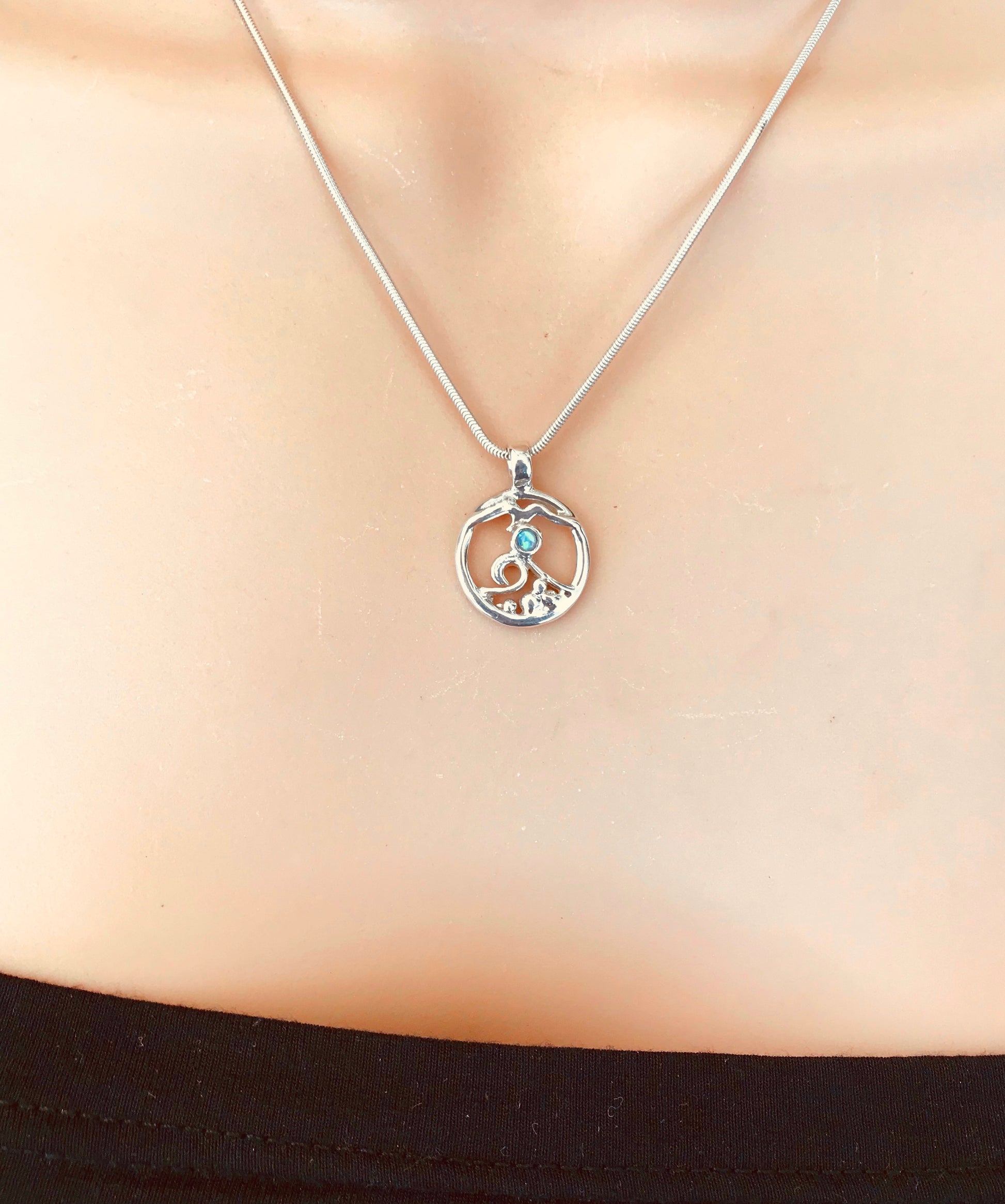 wave and gulls necklace