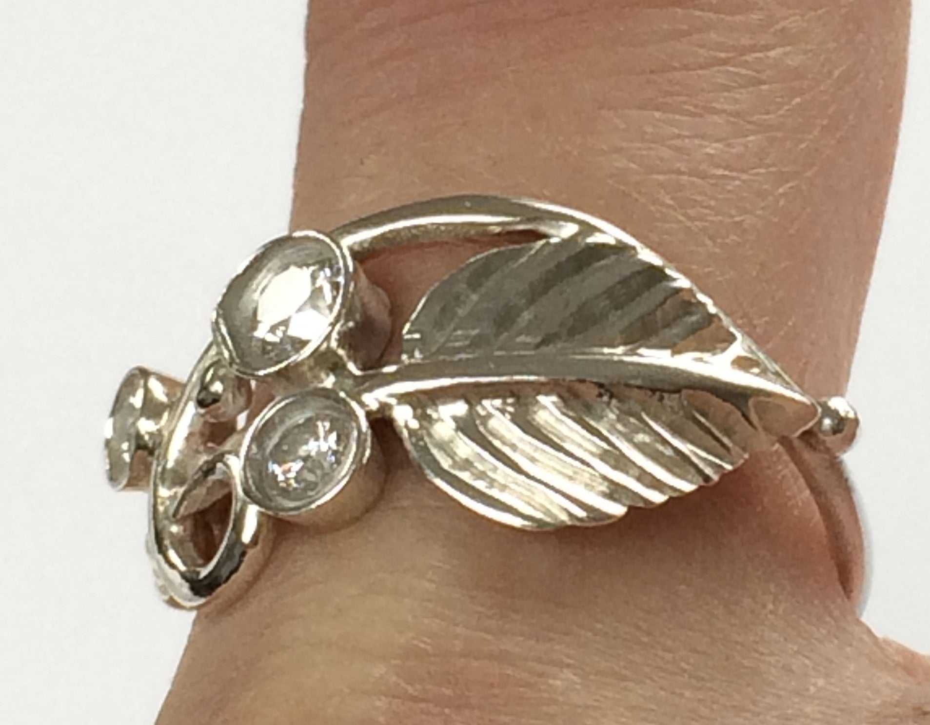 9ct gold and diamond leaf ring by Pa-pa