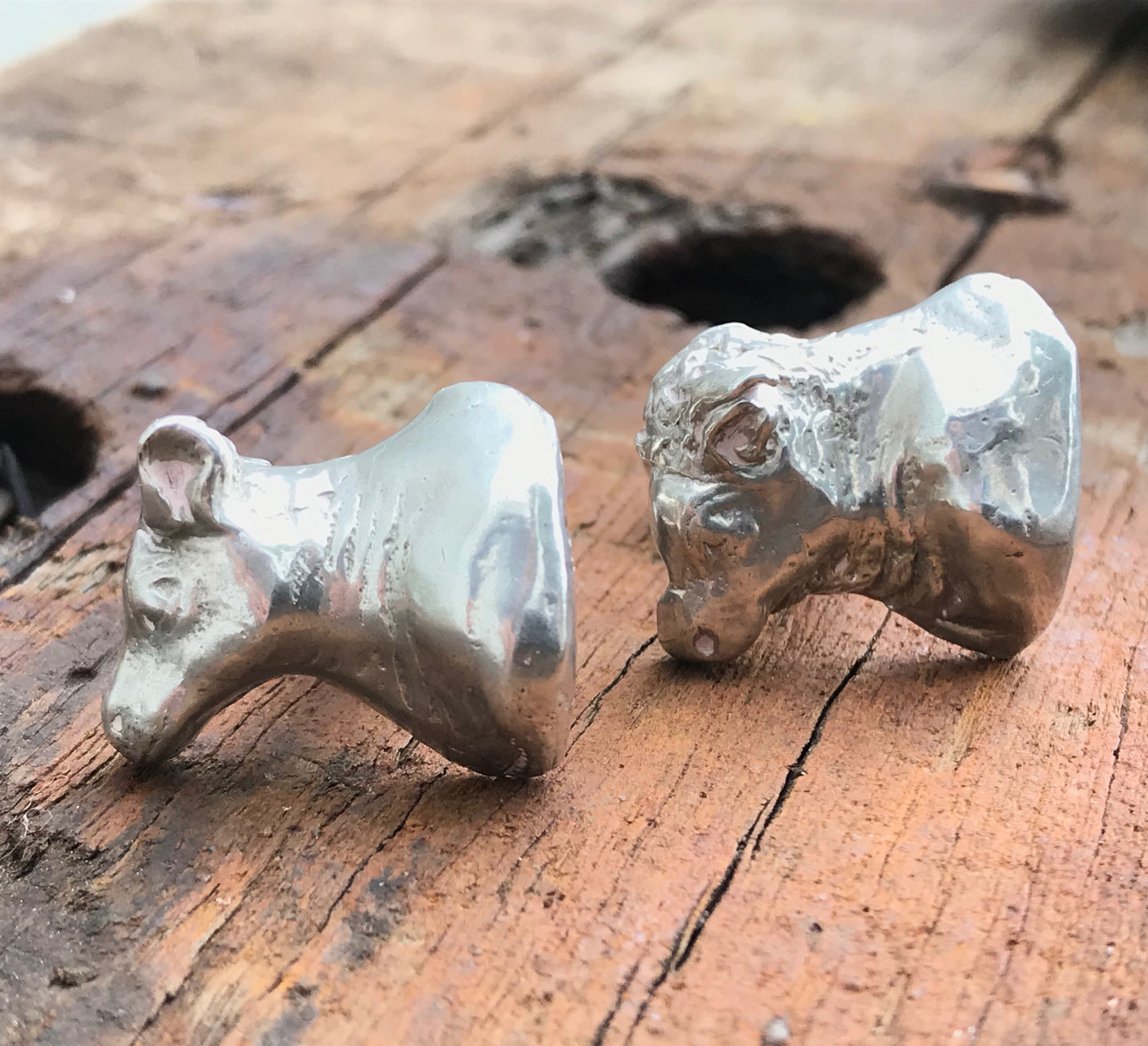 Cow and bull cufflinks