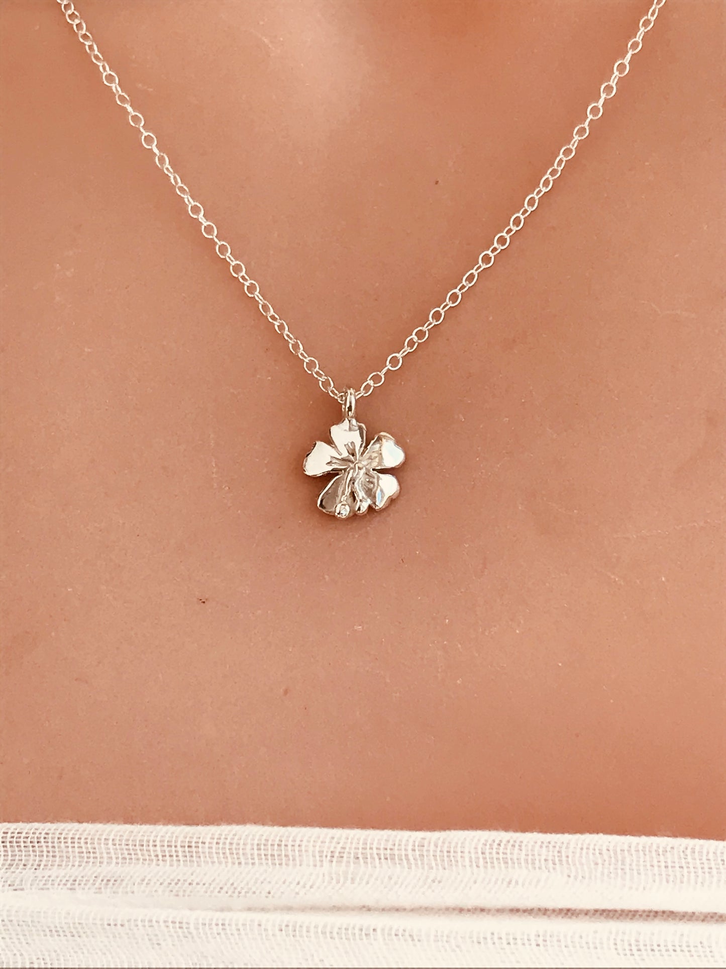 Hibiscus flower necklace