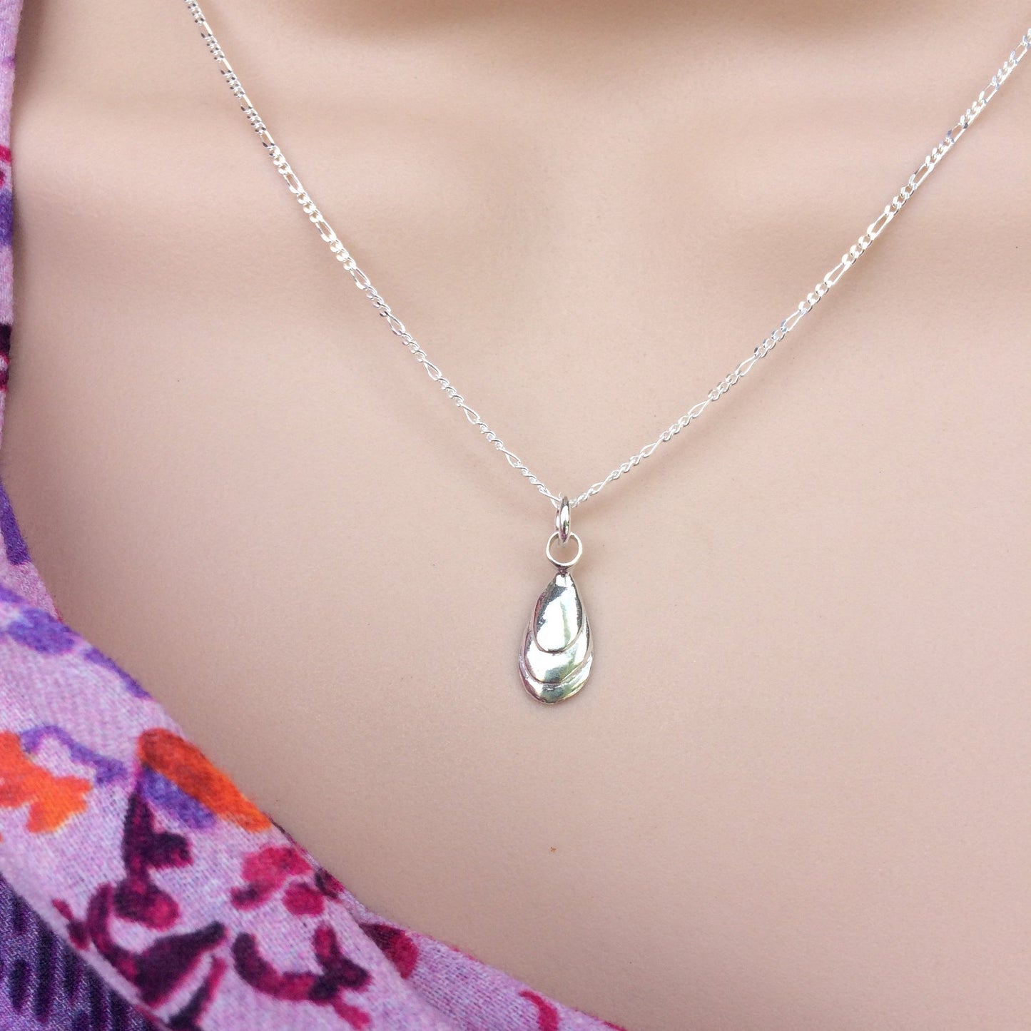 Baby silver mussel shell necklace