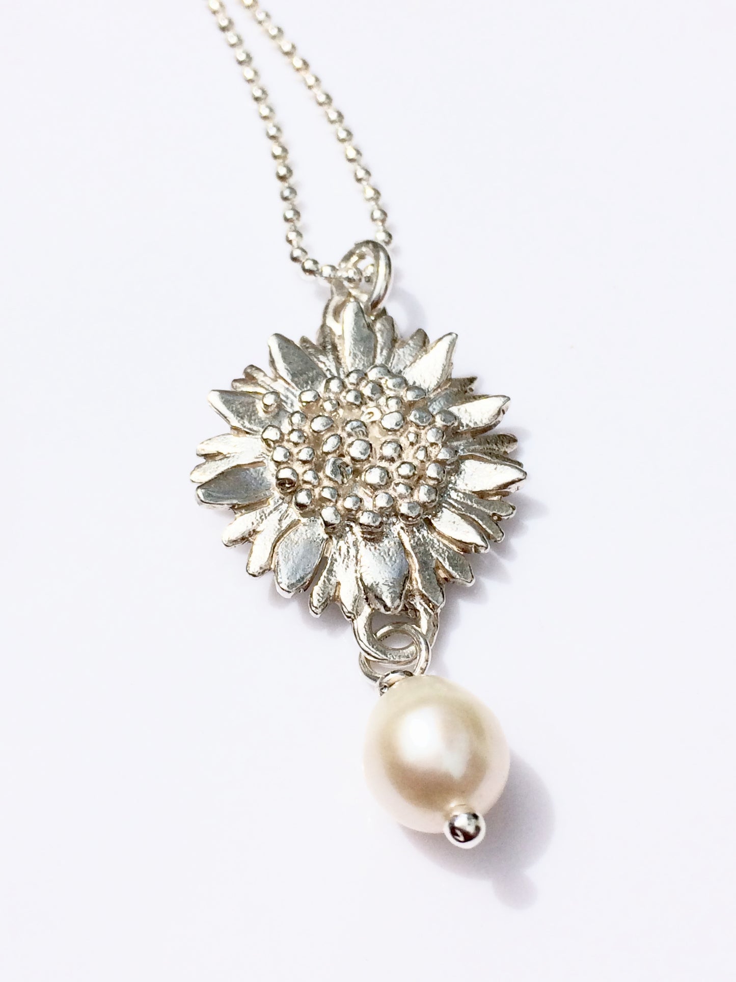 Sunflower necklace with white pearl