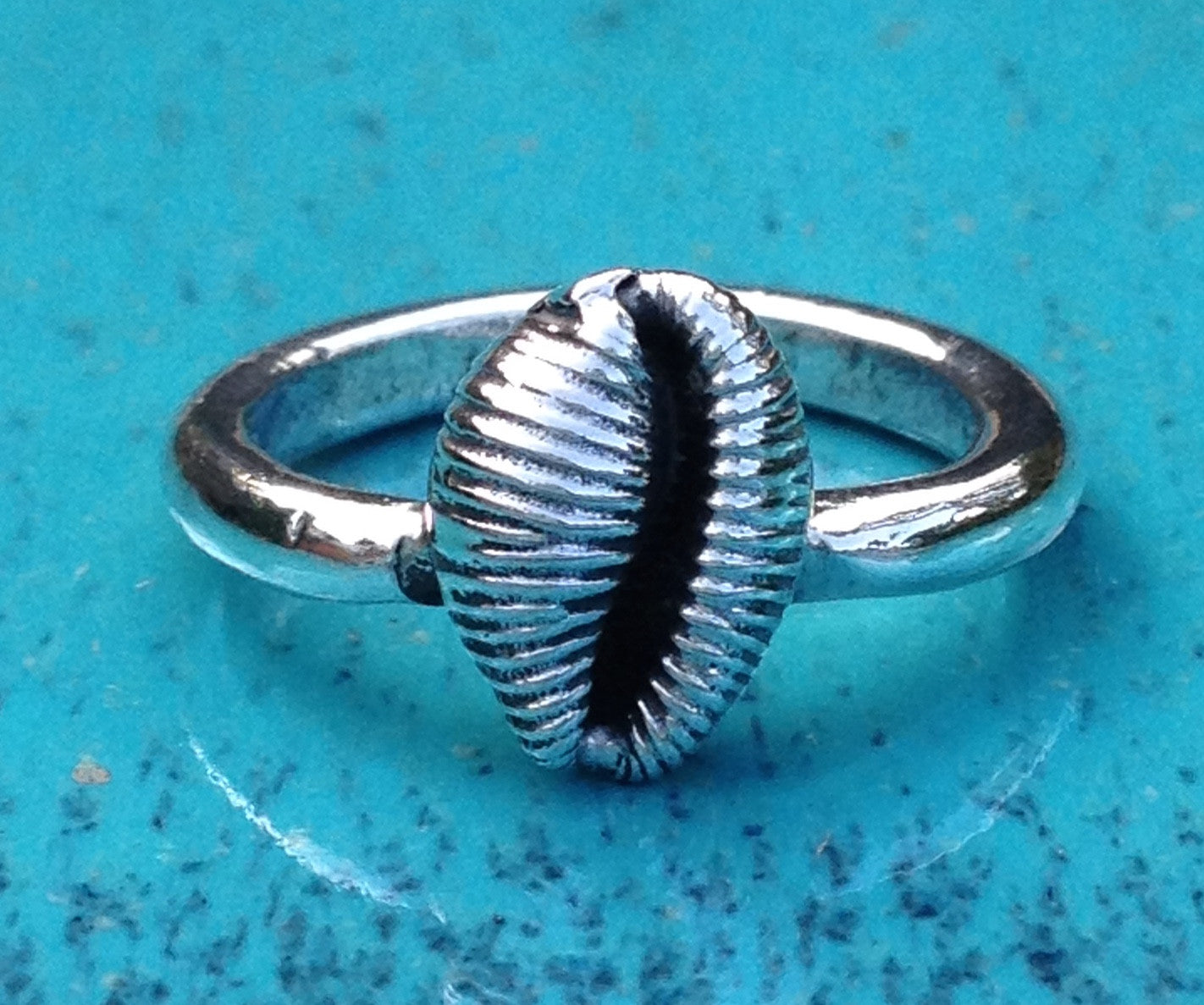 Silver cowrie ring by Pa-pa jewellery