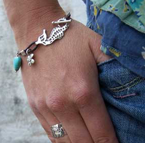 Seahorse bracelet with flower and turquoise bead