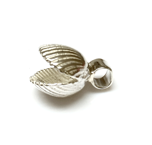 Silver cockle shell charm by Pa-pa