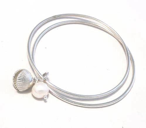 Silver cockle bangle by Pa-pa jewellery