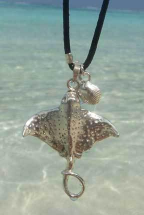 Silver eagle ray necklace