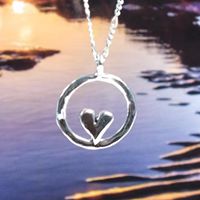 Heart circle necklace