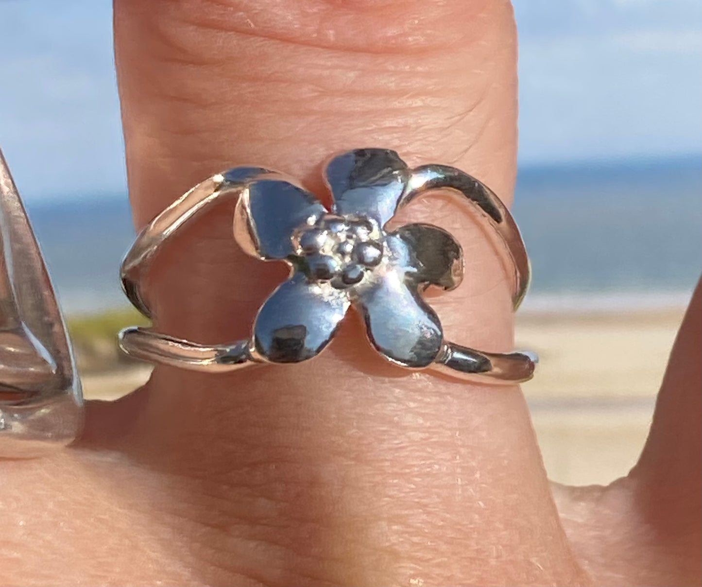 Flower ring