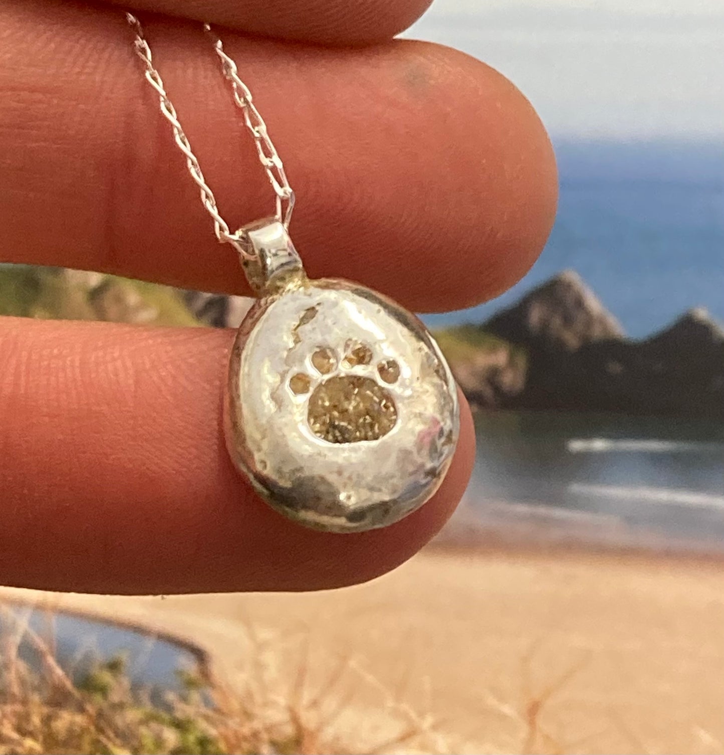 Paw sand inlay necklace