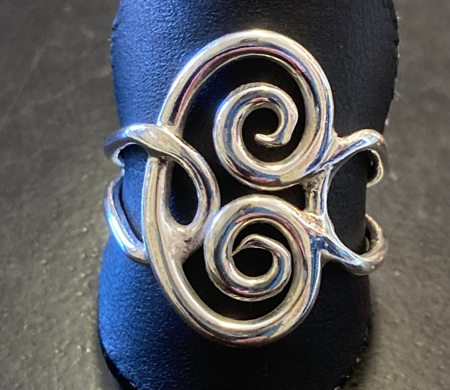 Celtic scroll ring