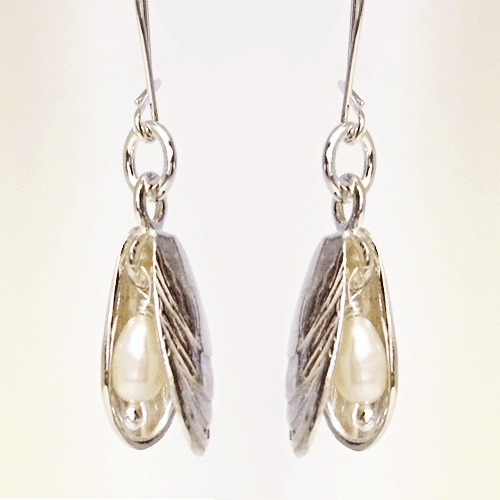 Mussel shell earrings with real pearl by Pa-pa Jewellery
