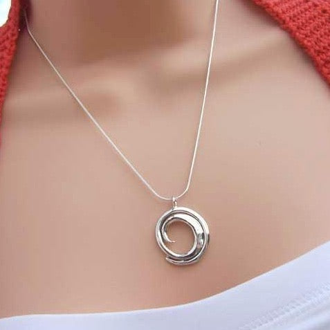 Wave necklace silver